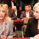 Vučić ne dozvoljava da iko sem njega ima dobre odnose sa moćnim zemljama 7