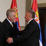 Da je hteo Nikolić bi odavno okrenuo leđa SNS-u 3