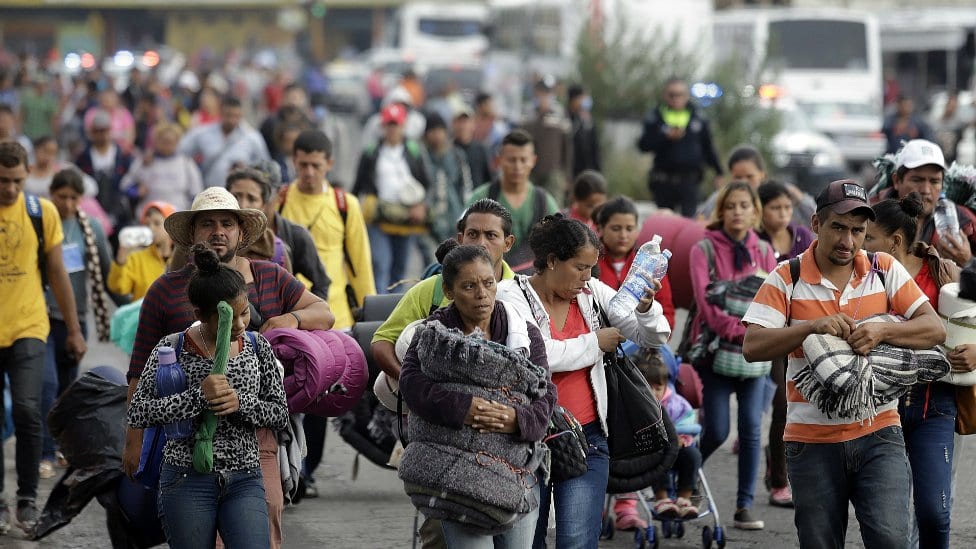 Migranti u konvoju