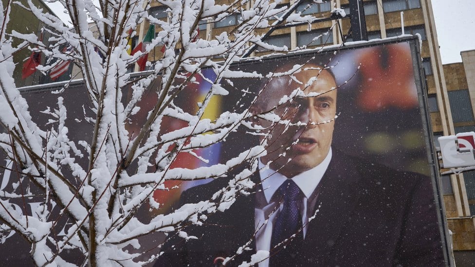 Kosovo bez članstva u Interpolu 3 Bilbord sa likom Ramuša Haradinaja