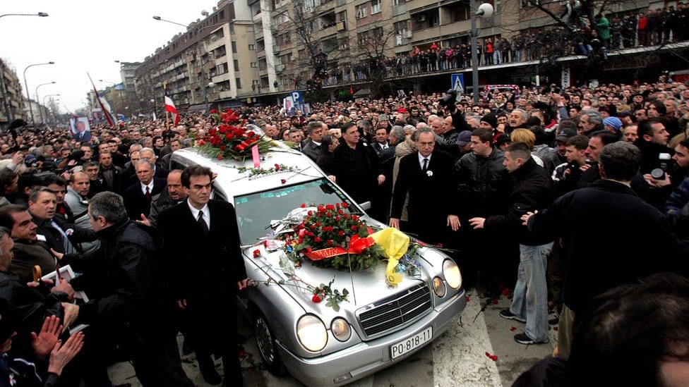 Slobodan Milošević: Misterija mozga, 12 godina kasnije 8 Sprovod u Požarevcu