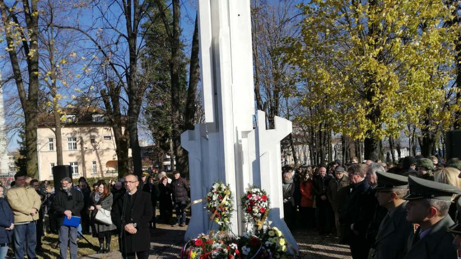 U čast borbe za slamanje fašizma 1