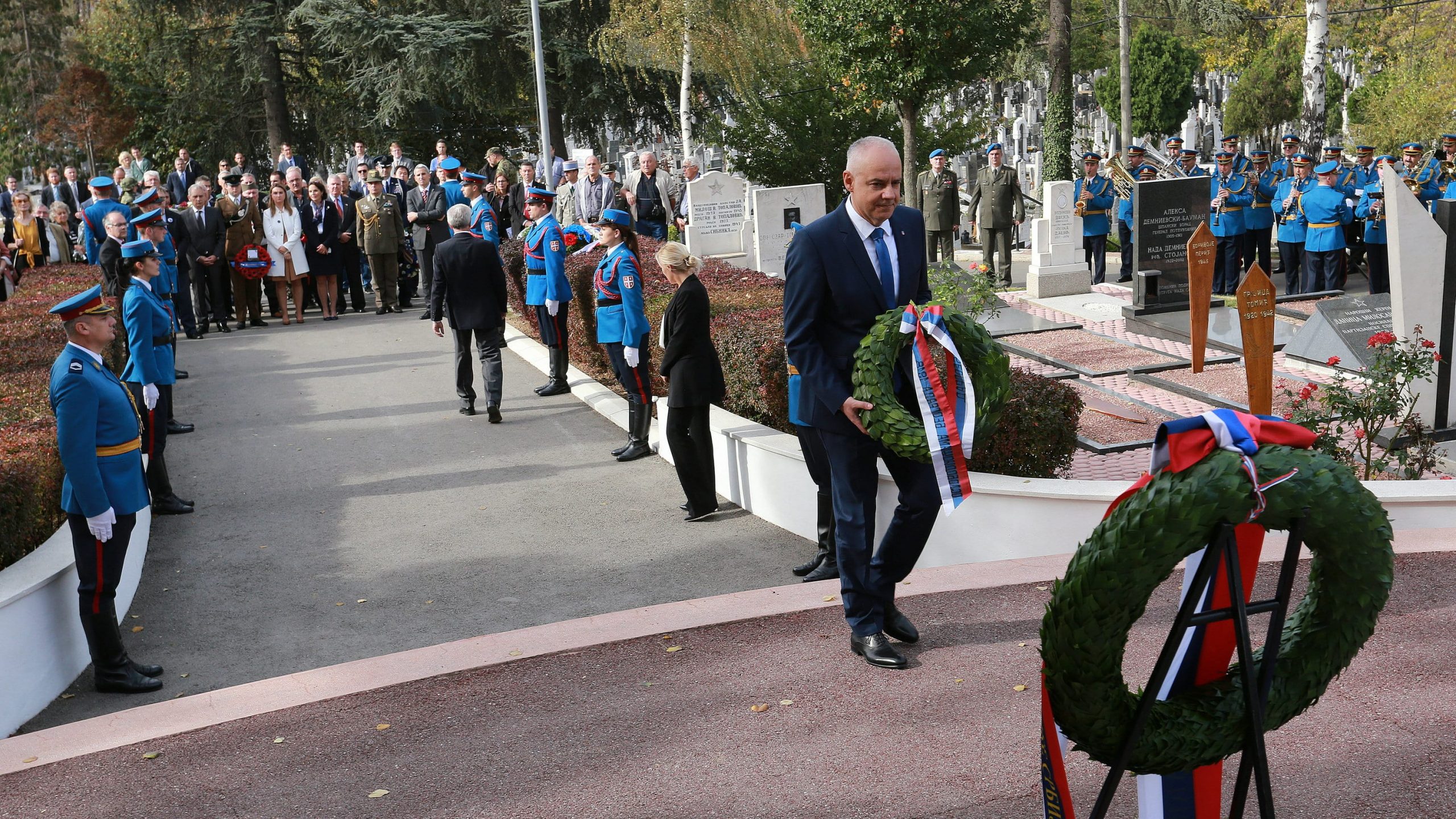 Radojičić položio vence braniocima Beograda 1