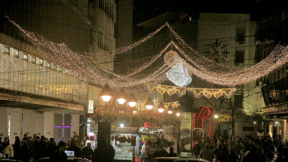 Beograd: Sutra uključivanje novogodišnje rasvete 1