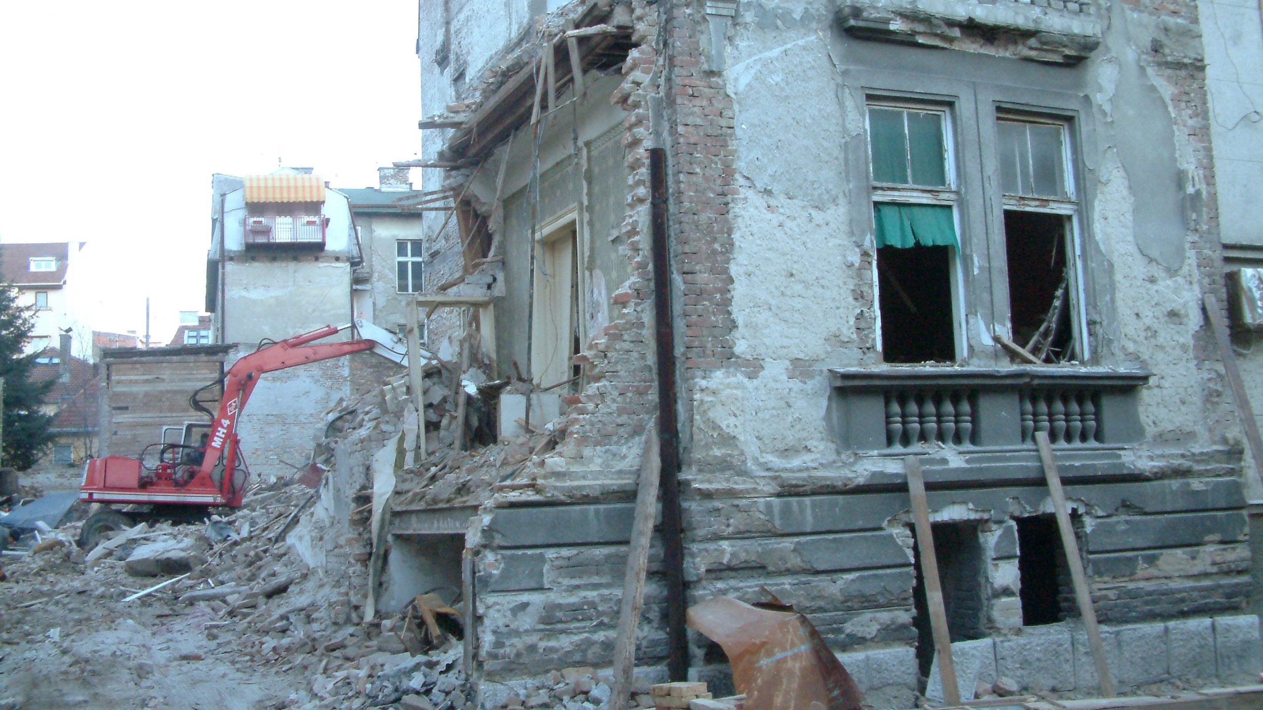 Prvi reciklirani ležeći policajci u Čačku, pre Beograda 1