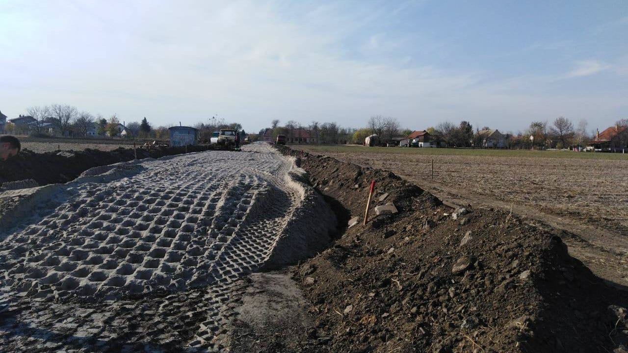 Novi Sad: Grade se dve nove ulice u Čeneju 1