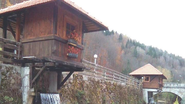 Ljubiš: "Taman" pravo mesto 1 Ljubiš: "Taman" pravo mesto 1