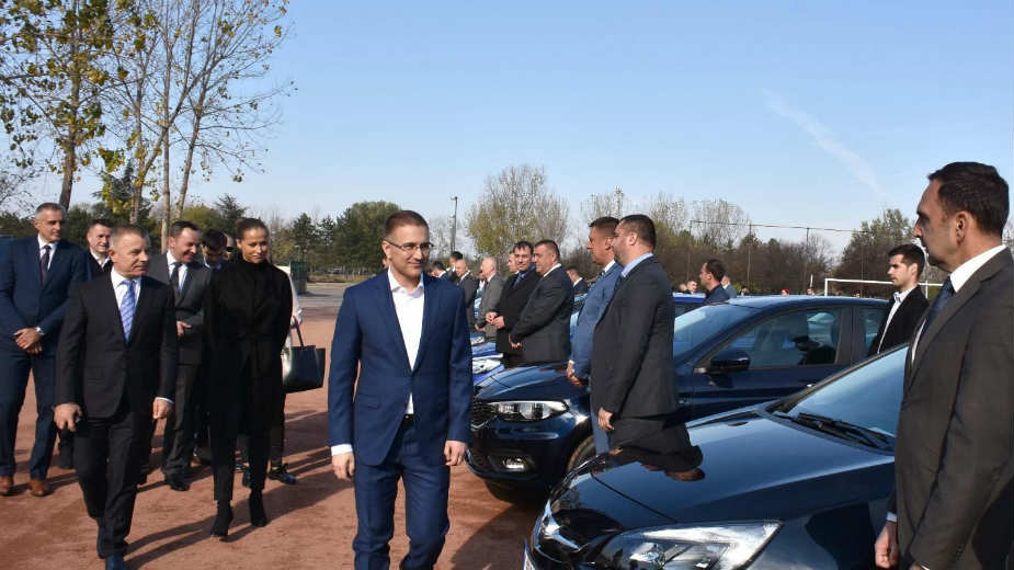 Stefanović: Još 322 vozila za UKP 1