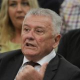 "Nogom u koleno": Kako je Velja Ilić pre 20 godina reagovao na pitanje novinara televizije Apolo? 3