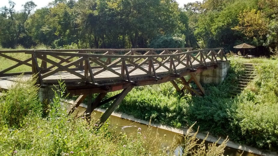 Nebezbedan most preko Topčiderske reke 1