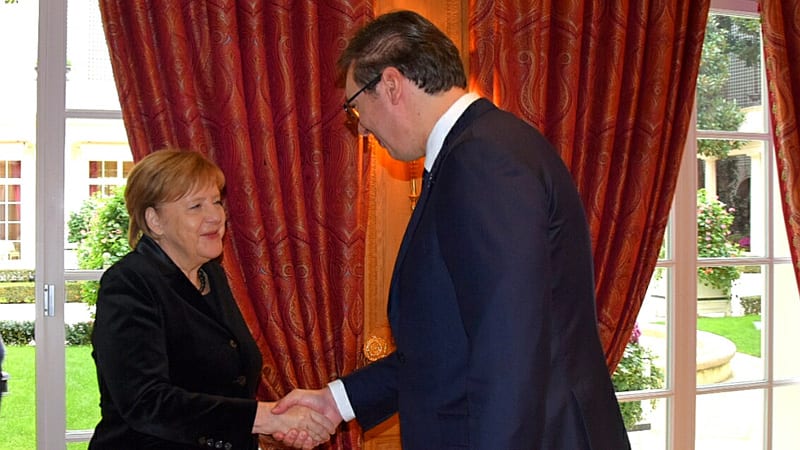 Vučić sa Merkelovom o poslednjim potezima Prištine 1