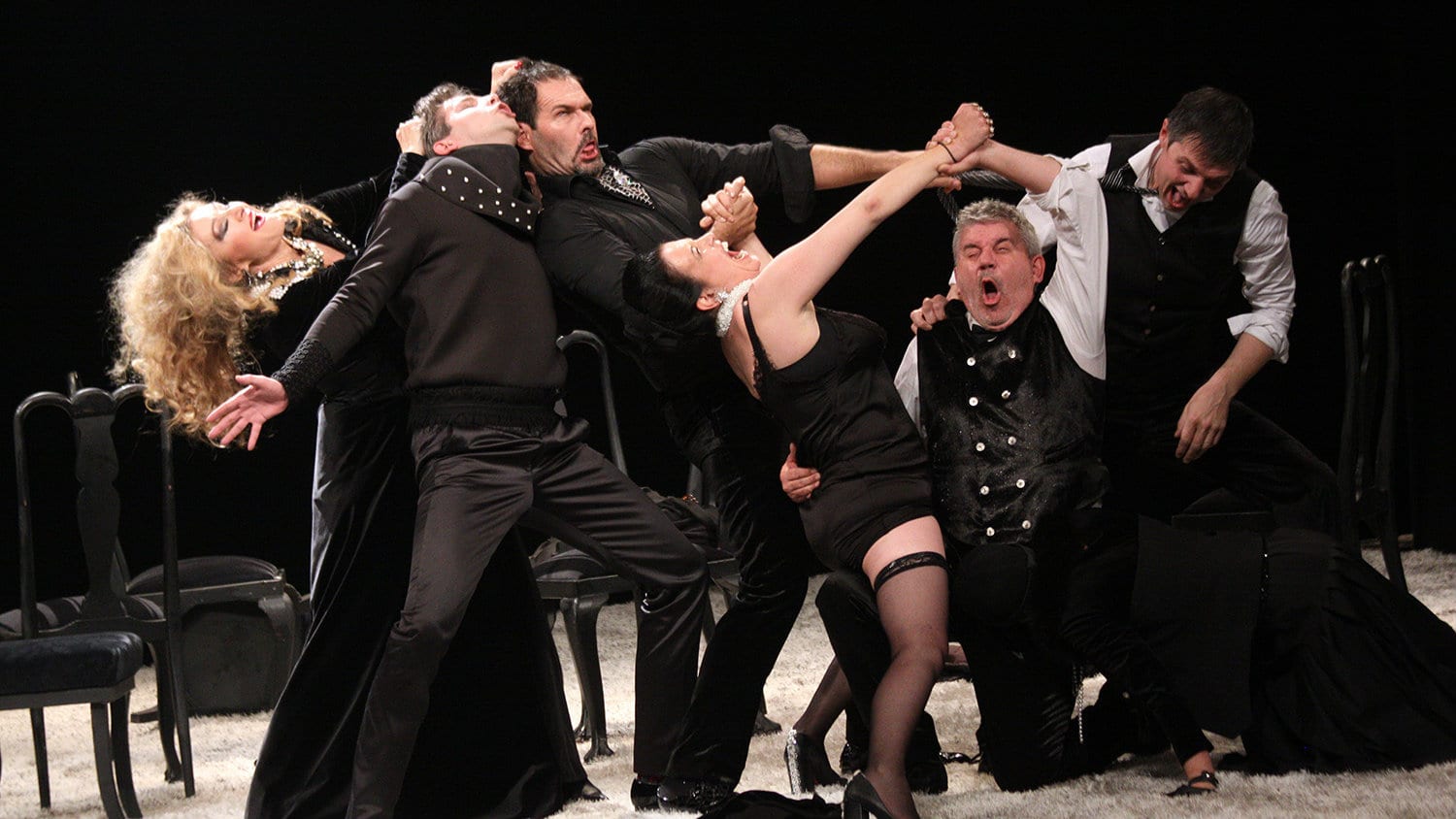 Festival "Bez prevoda": "Ožalošćena porodica" preoblikovana u gotesku 1