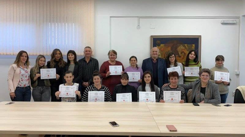 U Privrednoj komori Pirot dodeljeni sertifikati za sobarice 1