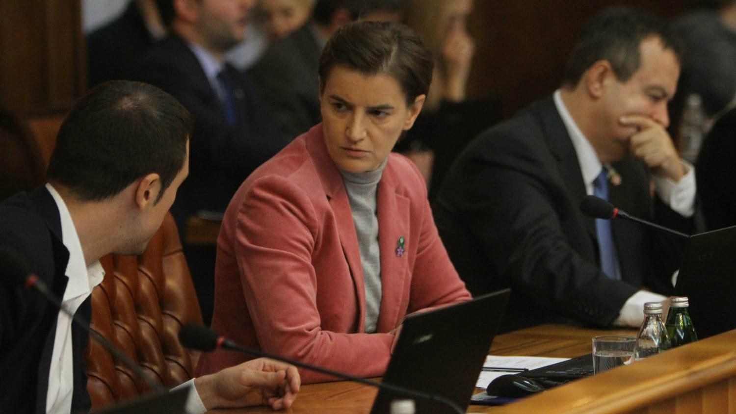 Vlada Srbije piše pismo svim vladama sveta o stanju na KiM 1