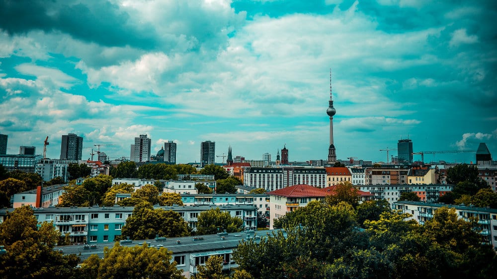 Inicijativa za oduzimanje stanova u Berlinu 1