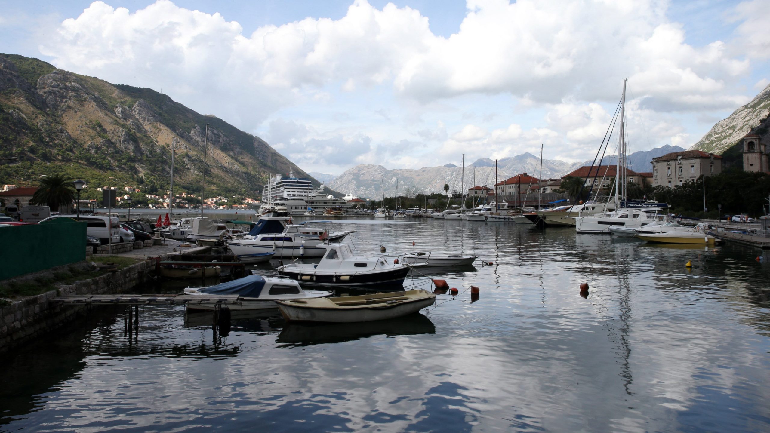 Srpski policajci tokom turističke sezone na tri lokacije u Crnoj Gori 1