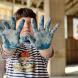 Ulični umetnici sa decom iz “Svratišta” oslikavaju “Šesnaesticu” 5