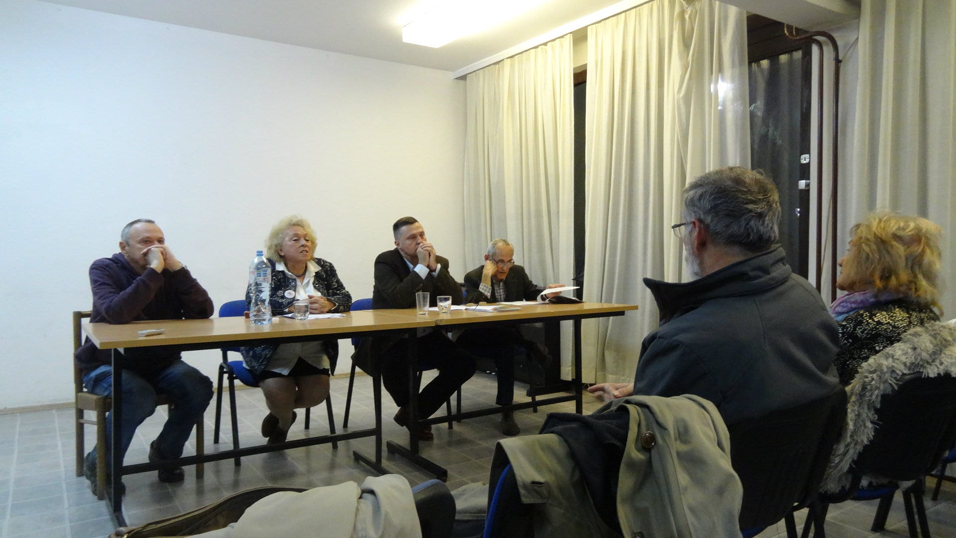 Da li je Vojvodina donela odluku o prisajedinjenju Srbiji ili je osvojena? 1