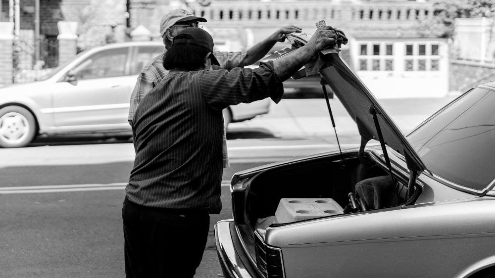 Držala ćerkicu dve godine u gepeku, preti joj 20 godina robije 1