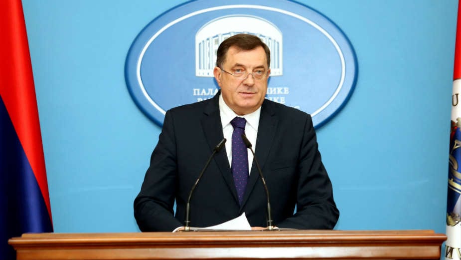 Dodik: Nisam tu da se slikam 1