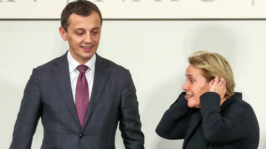 Podgorica: Civilni umesto vojnog aerodroma 1