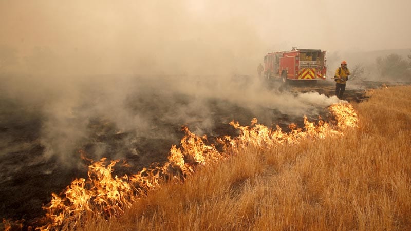 Raste broj žrtava u požaru u Kaliforniji, 25 stradalih 1