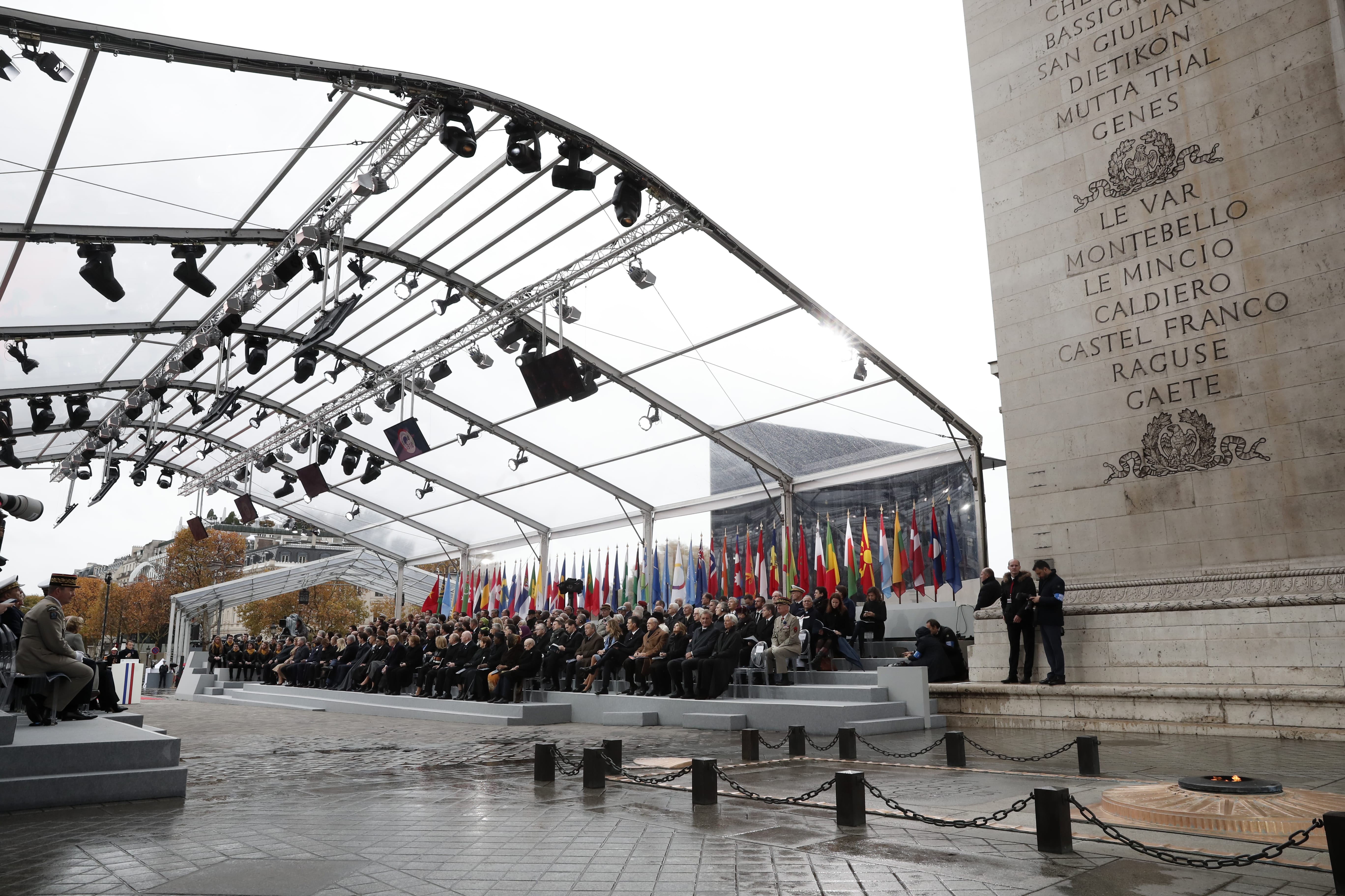Makron: Evropa se umalo samouništila u paklu koji je progutao vojnike (FOTO) 2