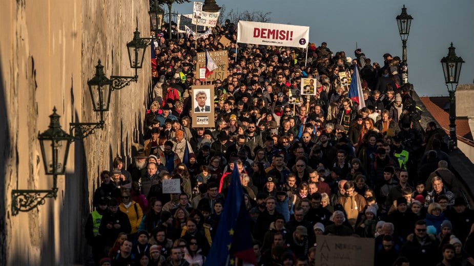 Češka: Protesti protiv premijera u ostavci 1