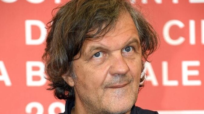 Kusturica zaustavljen na aerodromu zbog kutije sa mecima 1