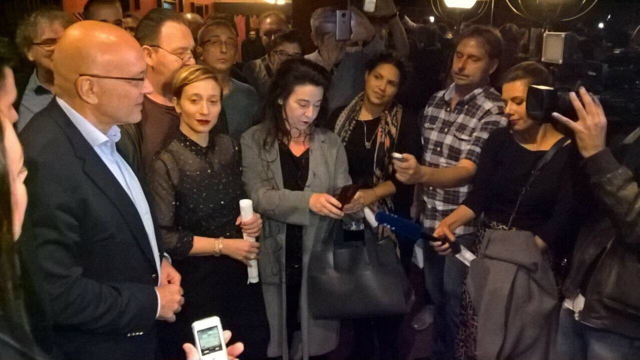 Ministar posetio štrajkače u Narodnom pozorištu 1