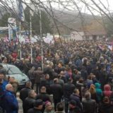 Kosovska Mitrovica: Veliki broj građana na protestu protiv taksi 1