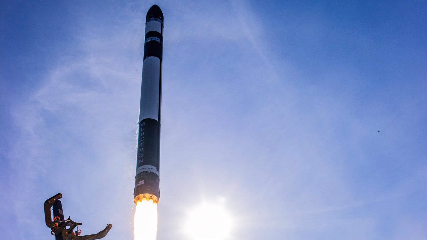 Prvi uspešan komercijalni let u svemir firme Rocket lab 1
