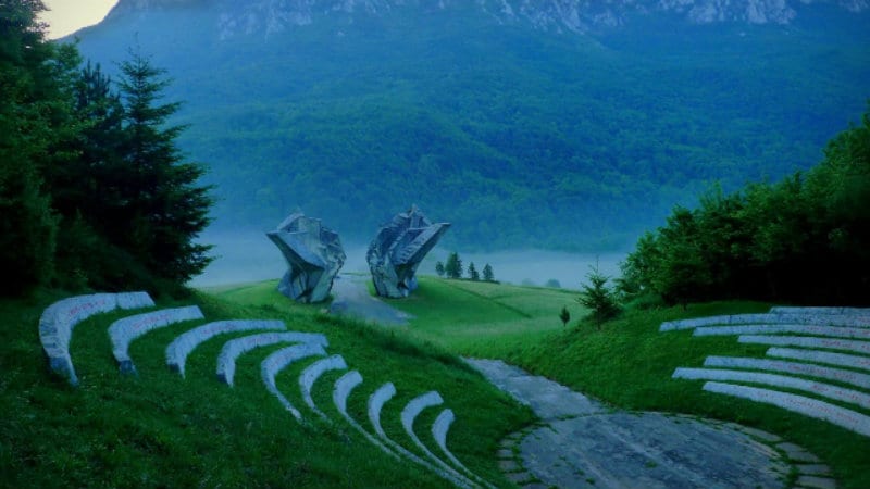 Rekonstruisana spomen kuća na Sutjesci 1