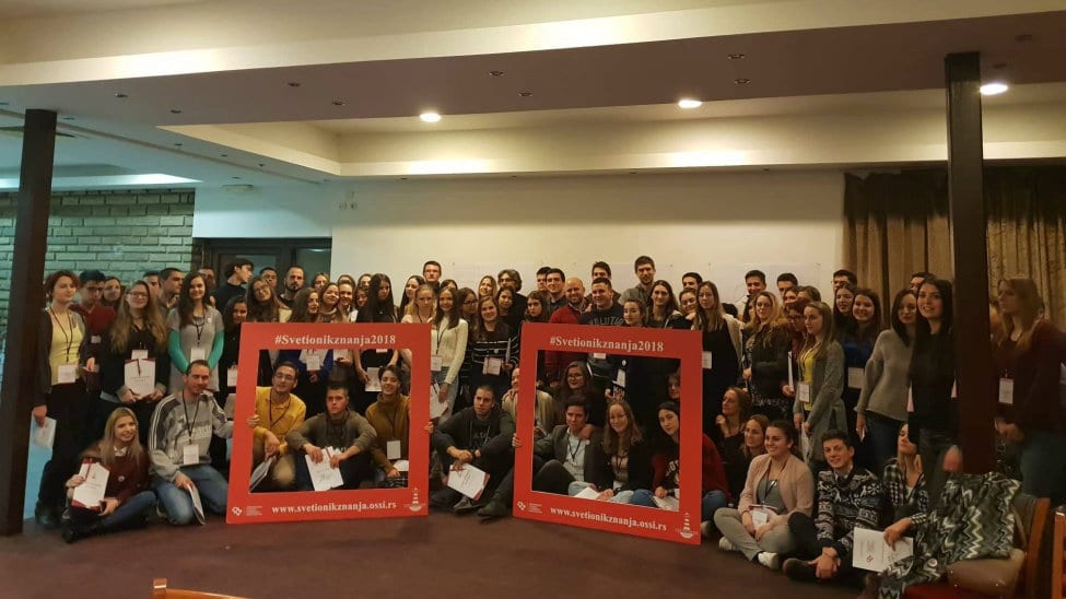 Projekat „Svetionik znanja“ za 60 srednjoškolaca 1 Projekat „Svetionik znanja“ za 60 srednjoškolaca 1