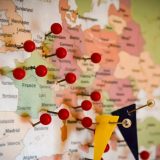 DW: Vreme „narodnih“ stranaka je prošlo 10