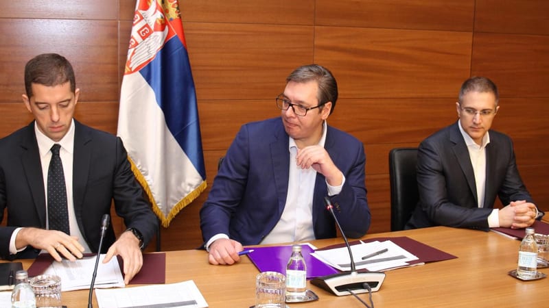 Vučić: KFOR zaustavio trupe koje su krenule na sever 1