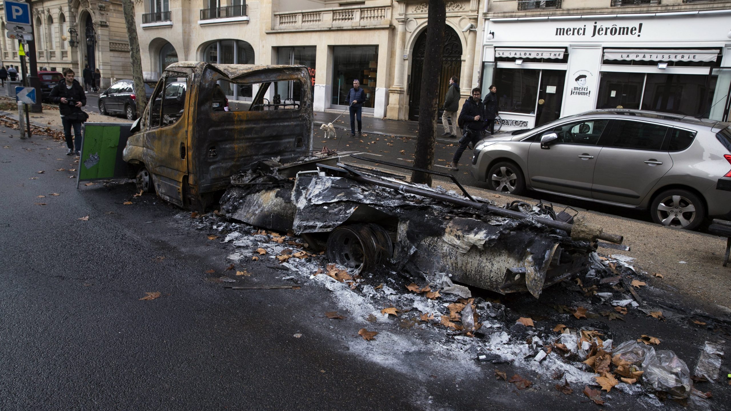Da li su mogući ulični protesti poput "Žutih prsluka" u Srbiji? 1