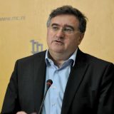 Vukadinović: Vučićev rejting jeste visok, ali je ispod 50 odsto 7