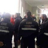 Privatno obezbeđenje sprečilo građane da prisustvuju sednici SO Požega 11