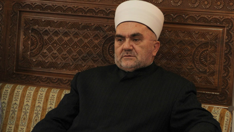 Islamska zajednica - klub Zukorlićevih obožavalaca 1