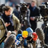 Napadi funkcionera na novinare klimaju Medijsku strategiju 5