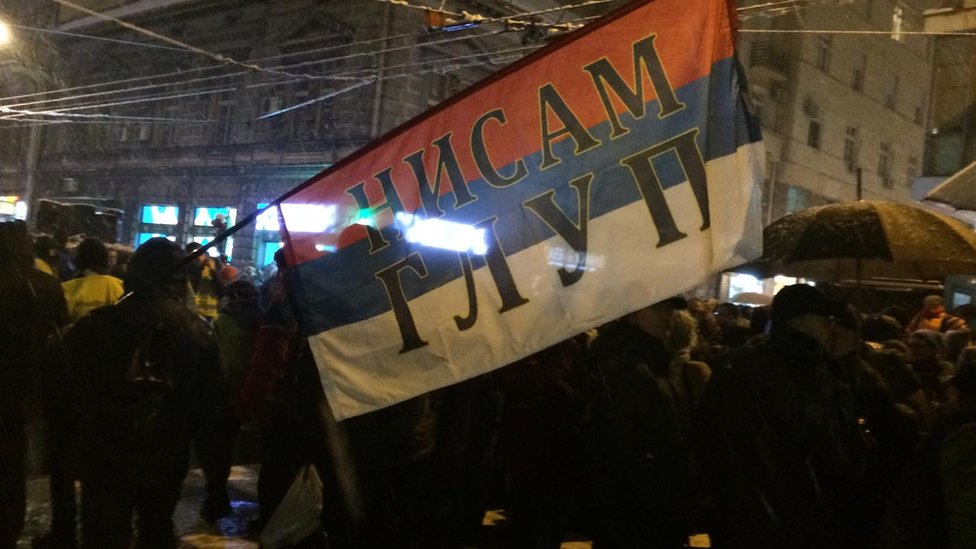 Drugi protest „Stop kravim košuljama“: Koji su zahtevi demonstranata 1 protest Stop krvavim košuljama u Beogradu