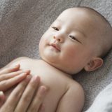 Kineske vlasti na različite načine stimulišu rađanje: Po bebi 510 dolara mesečno 10