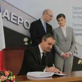 Vansi nastavlja sa kupovinom aerodroma 2