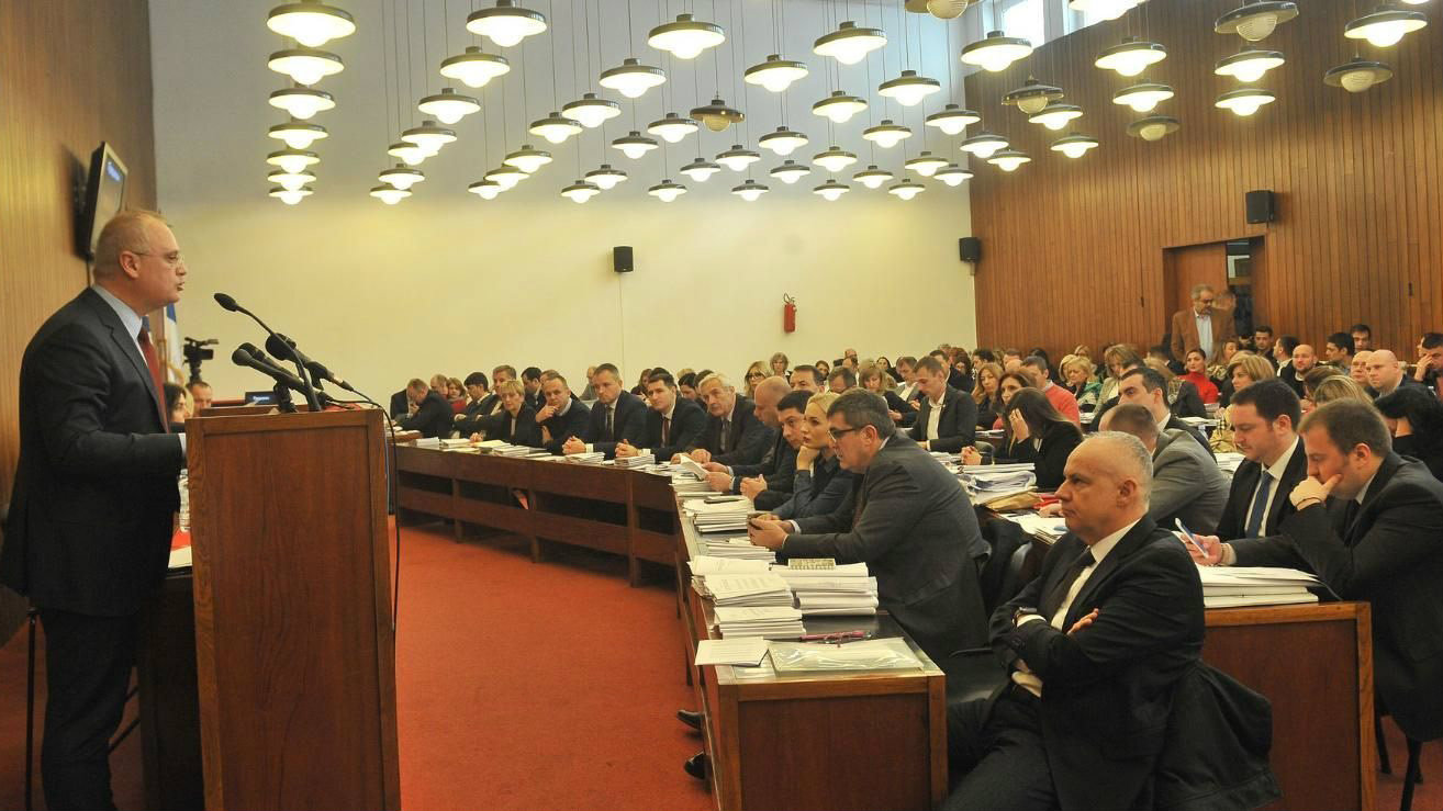 Vesić: Nije 830.000 nego 50.000 evra za vatromet 1