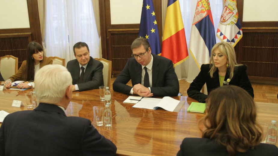 Vučić zahvalio Rumuniji za glas protiv prijema Kosova u Interpol 1