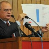 Vesić: Jarbol u Beogradu ipak 80 metara, a cena duplo niža od planirane 8