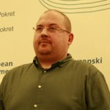 Somborac: Gojković da se odredi prema saopštenju Ministarstva kulture o uništavanju izložbe 14