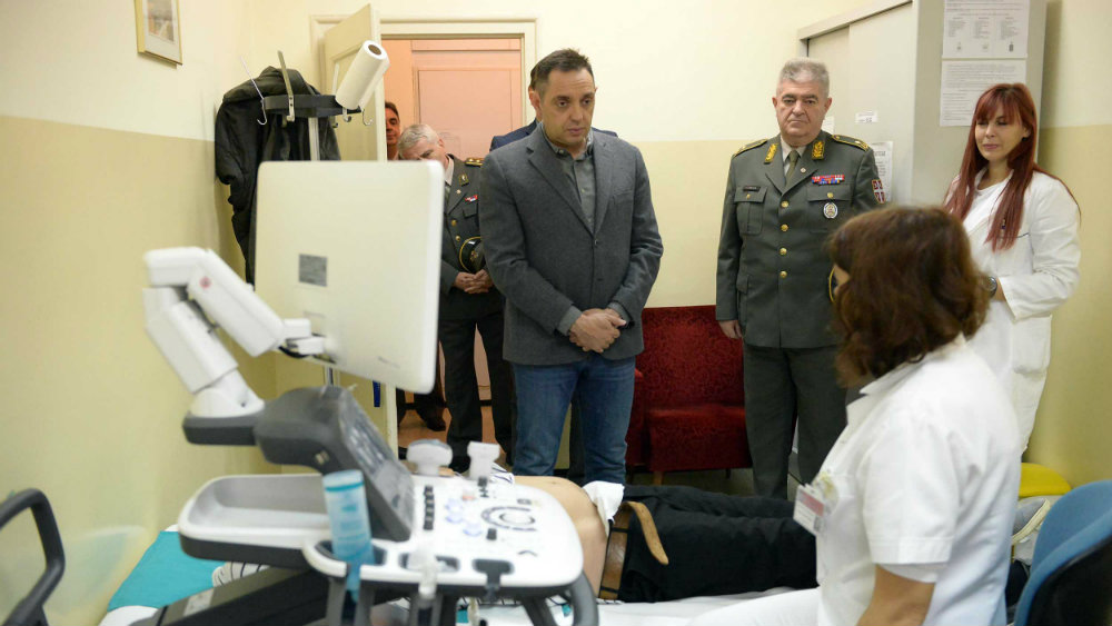 Vulin: U vojnim medicinskim ustanovama pregledano oko 600.000 ljudi 1
