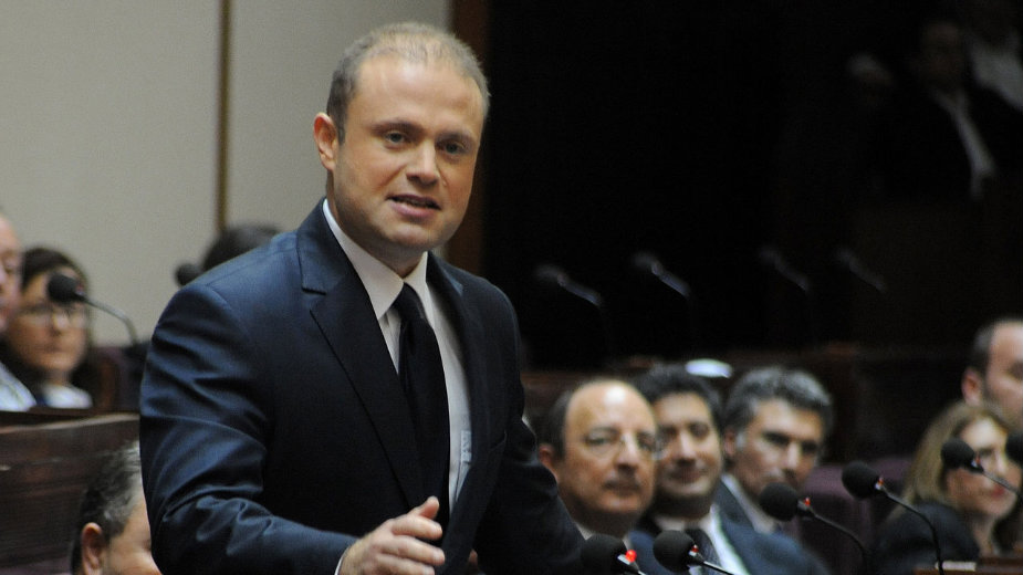 Muskat kao Orban i Kačinjski 1